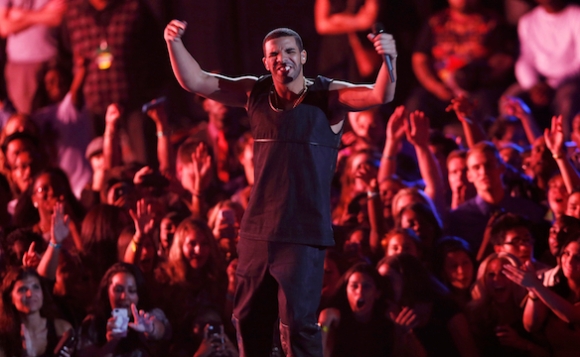 Drake performs during the 2013 MTV Video Music Awards in New York